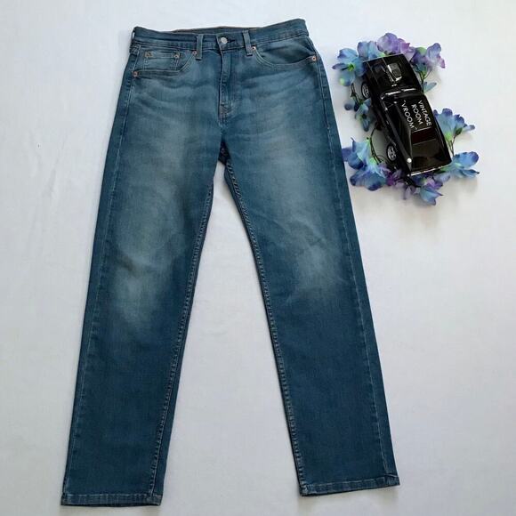 Levi's NWOT 505 Medium Wash Straight Jeans Men 32 x 32 - Picture 2 of 9